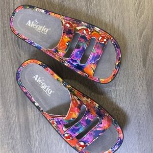 Alegria Women Floral Slide Sandals Size 7